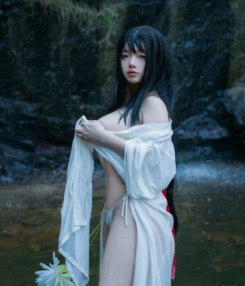 《芳芳》